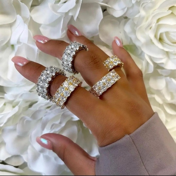 Adorn Double band ring - Picture 2 of 3